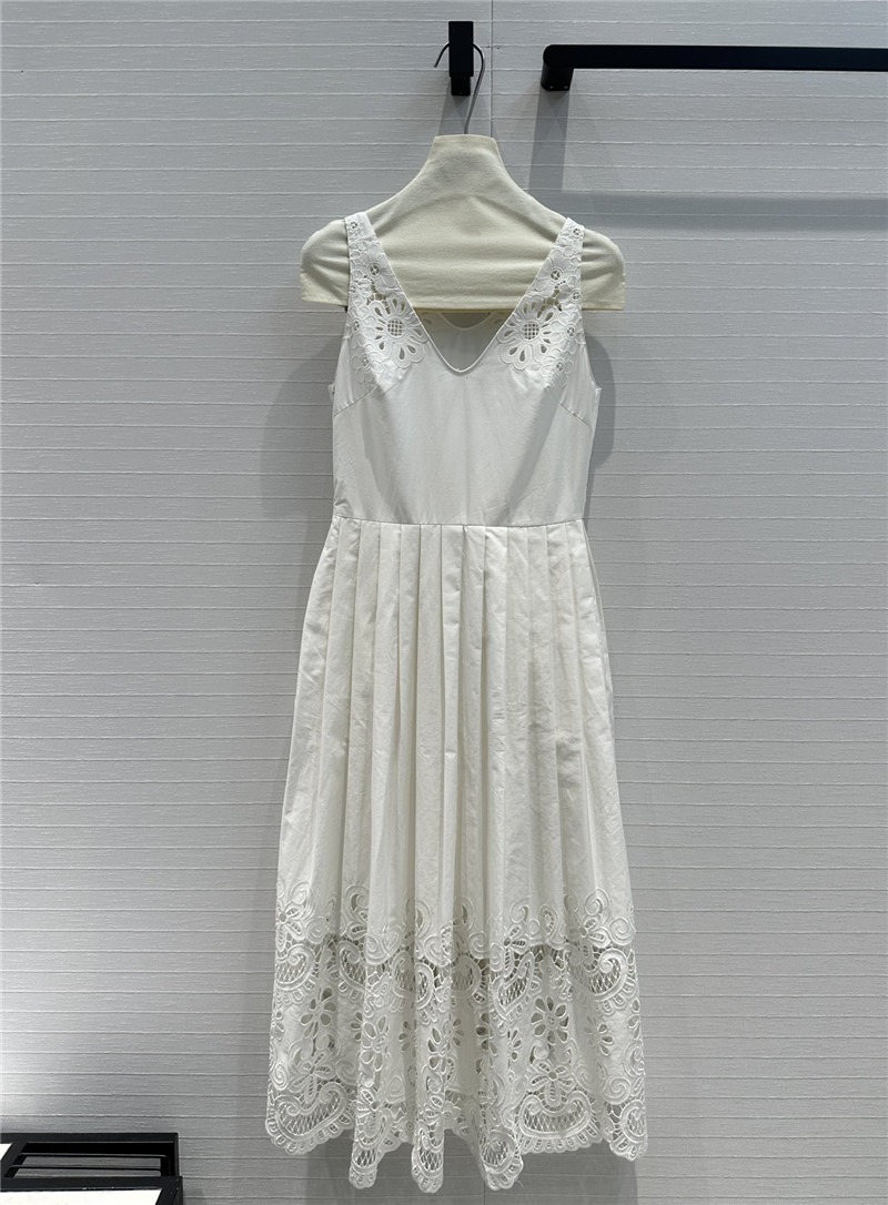 Va1e*ntin0 v neck pleated maxi dress replica designer clothes