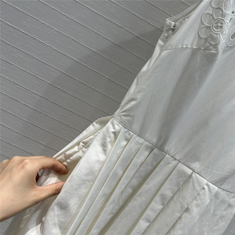 Va1e*ntin0 v neck pleated maxi dress replica designer clothes