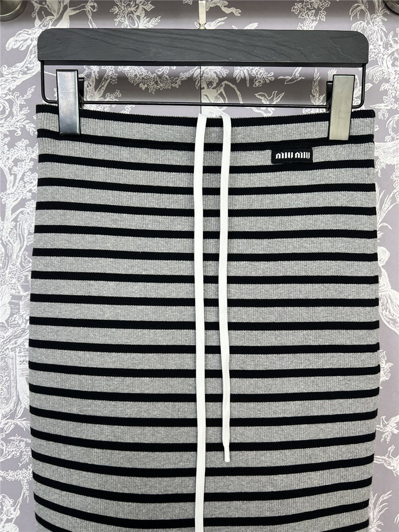 M1um1u letter striped stretch skirt replica clothing sites