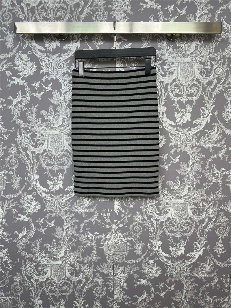 M1um1u letter striped stretch skirt replica clothing sites