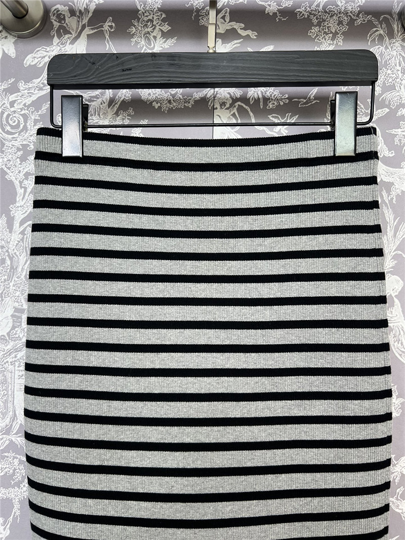 M1um1u letter striped stretch skirt replica clothing sites