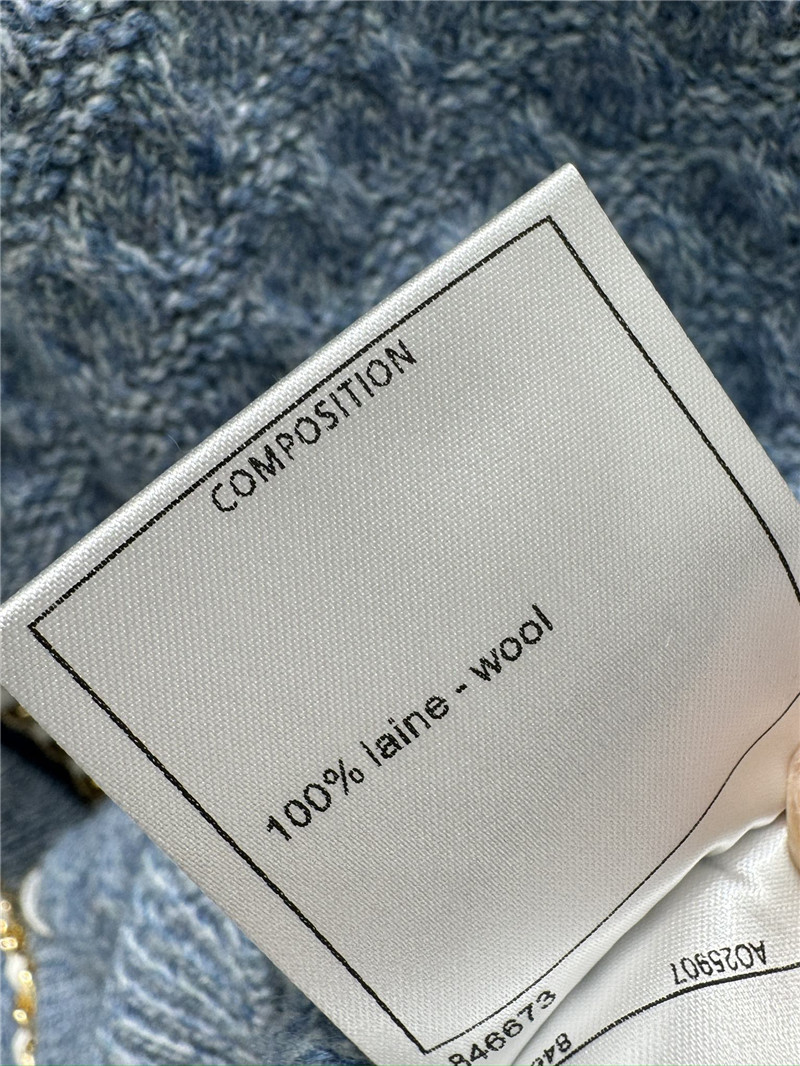 Ch**el metal chain knitted v-neck cardigan replica clothes