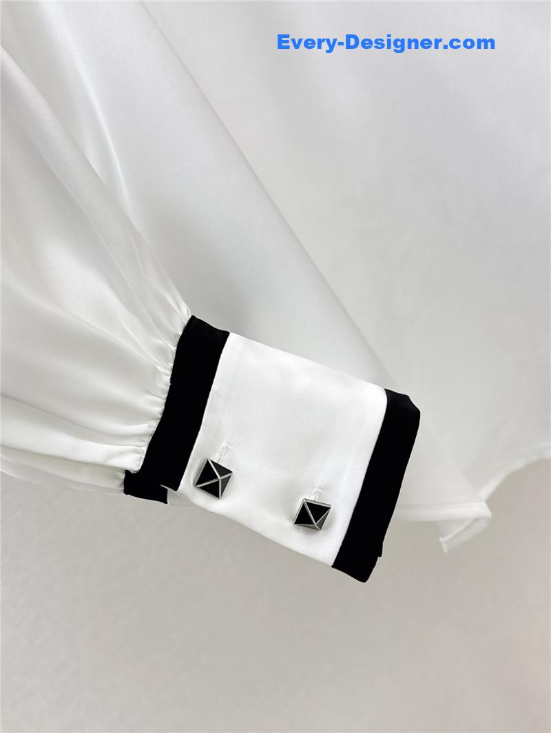 Va1e*ntin0 butterfly contrast shirt replica clothes