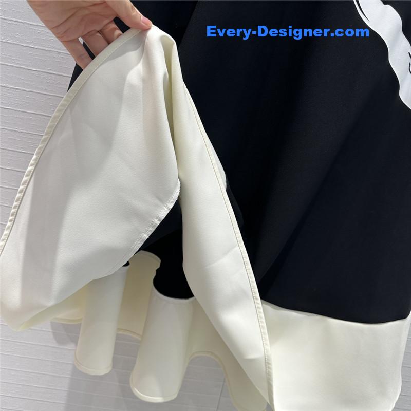 Va1e*ntin0 colorblock graffiti skirt replica d&g clothing