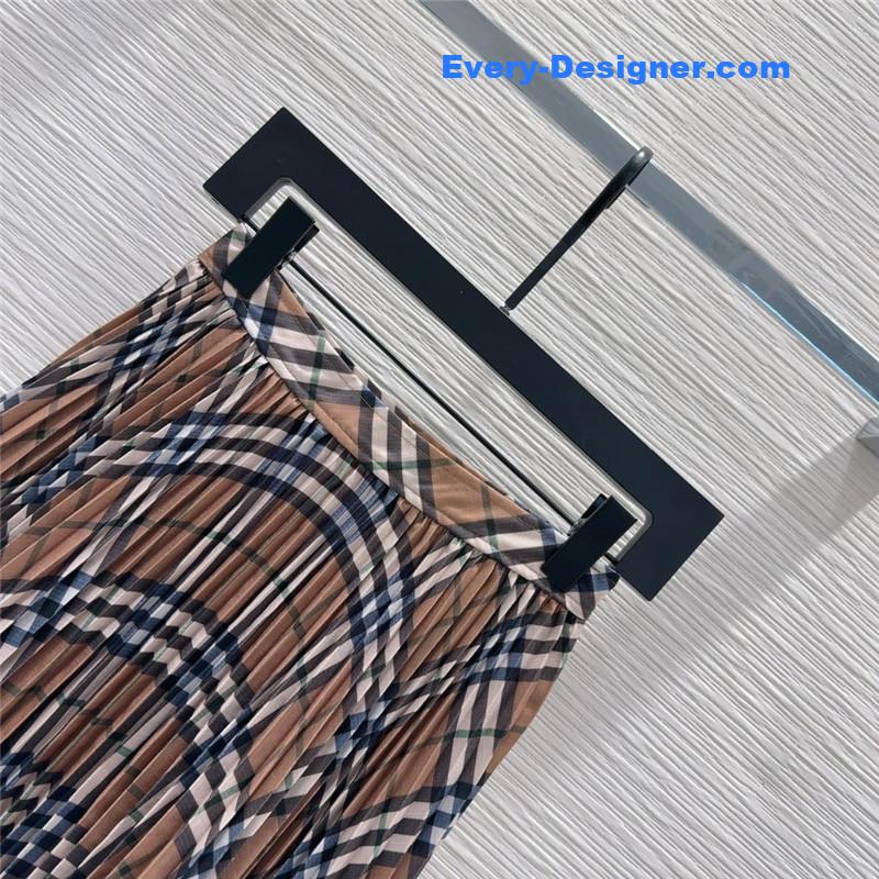 Bv*b*rry colorblock plaid skirt replica d&g clothing