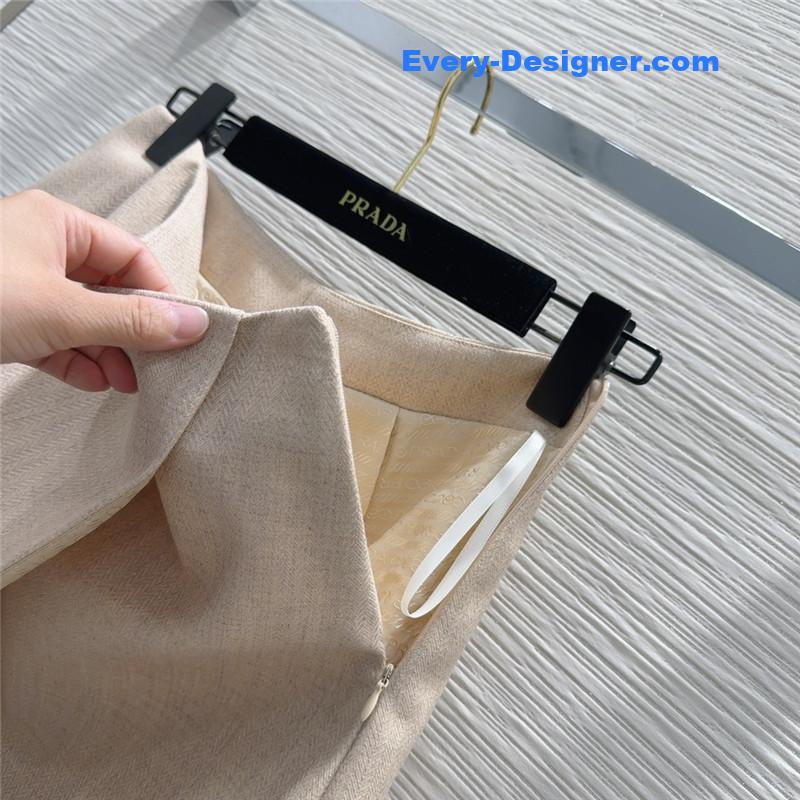 Pra*a classic logo suit replica clothing sites