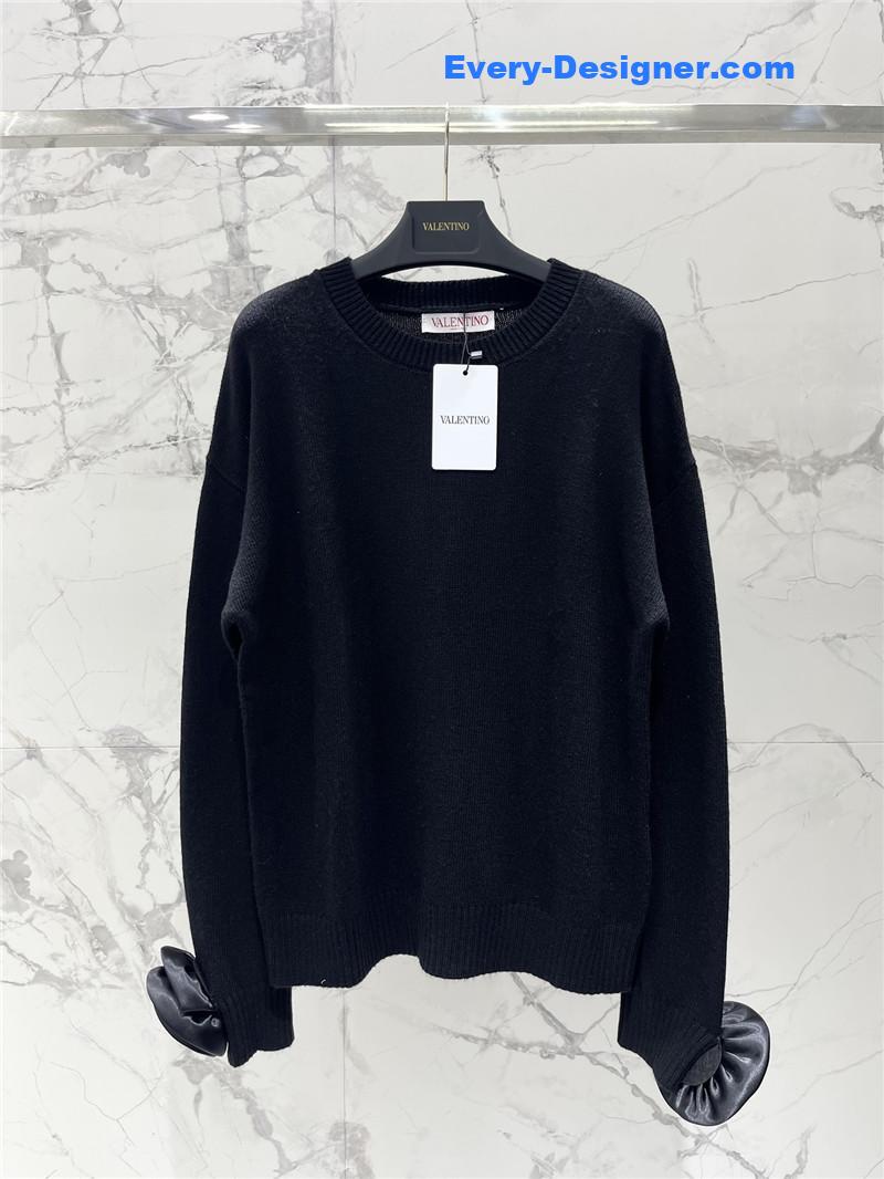Va1e*ntin0 rose inlay wool sweater replica clothing sites