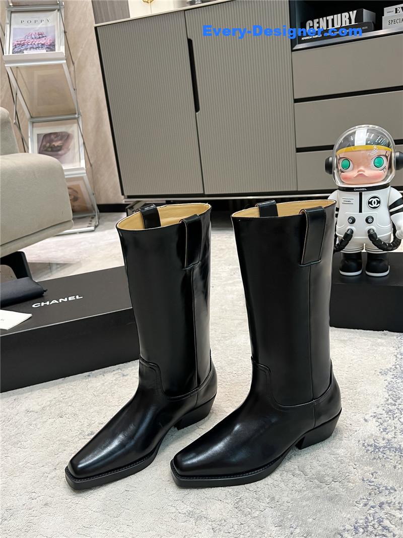 Ch**el calfskin pointed toe mid boots