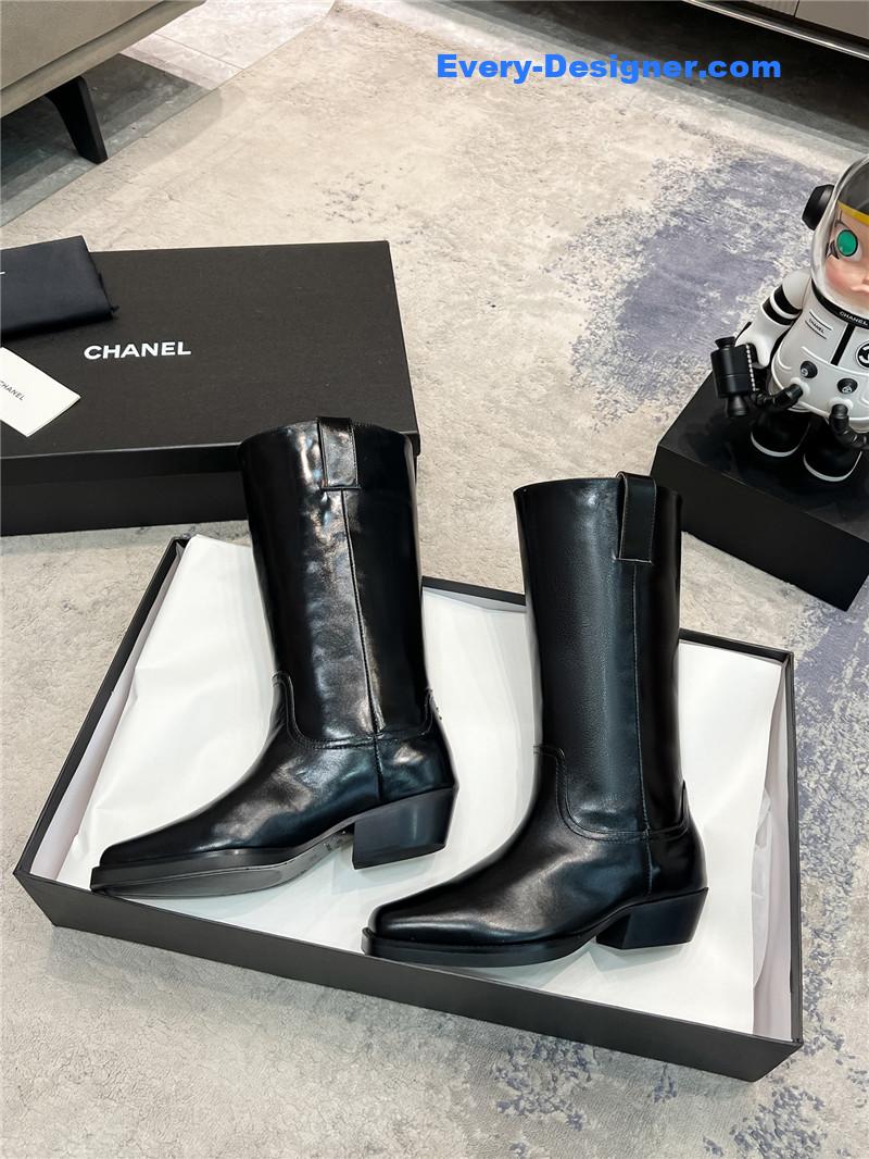 Ch**el calfskin pointed toe mid boots