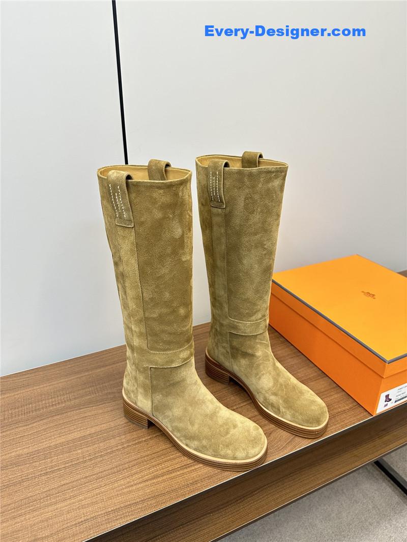 H**me5 horse boot in suede