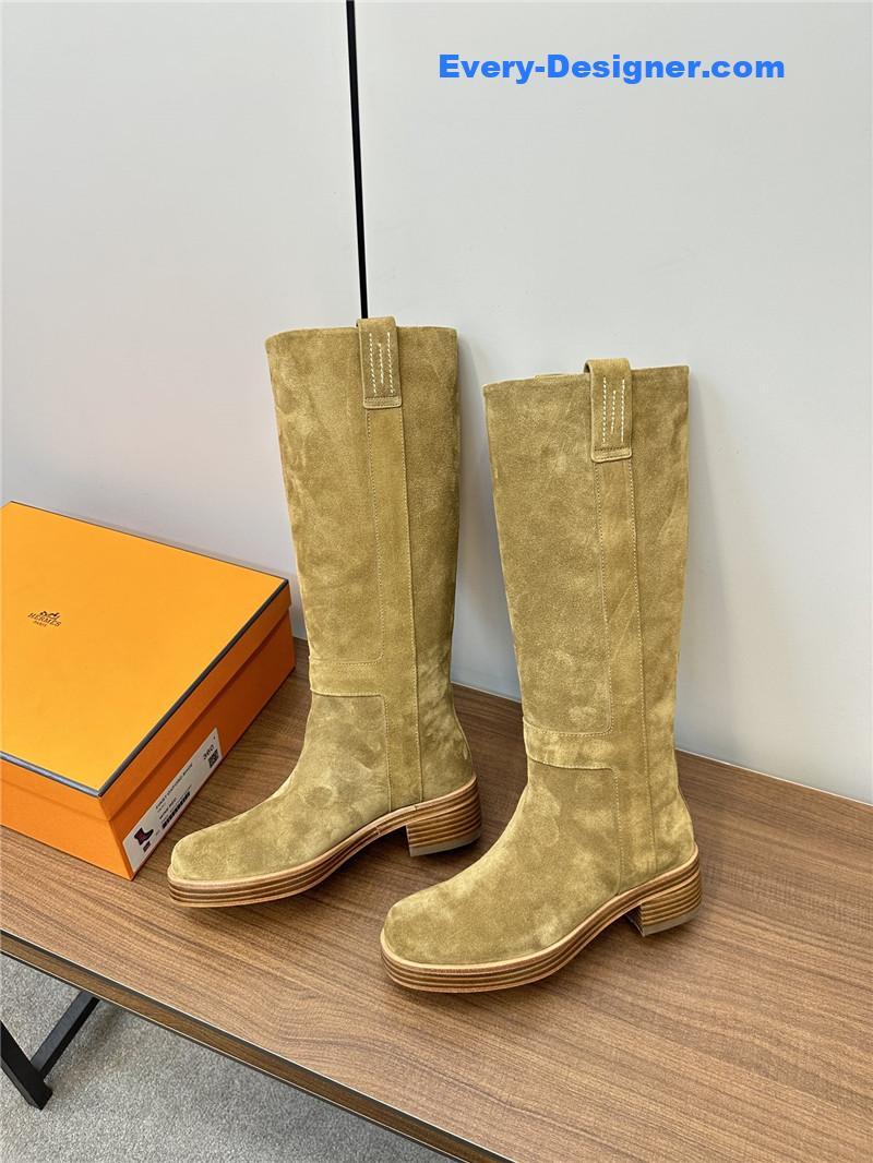 H**me5 horse boot in suede