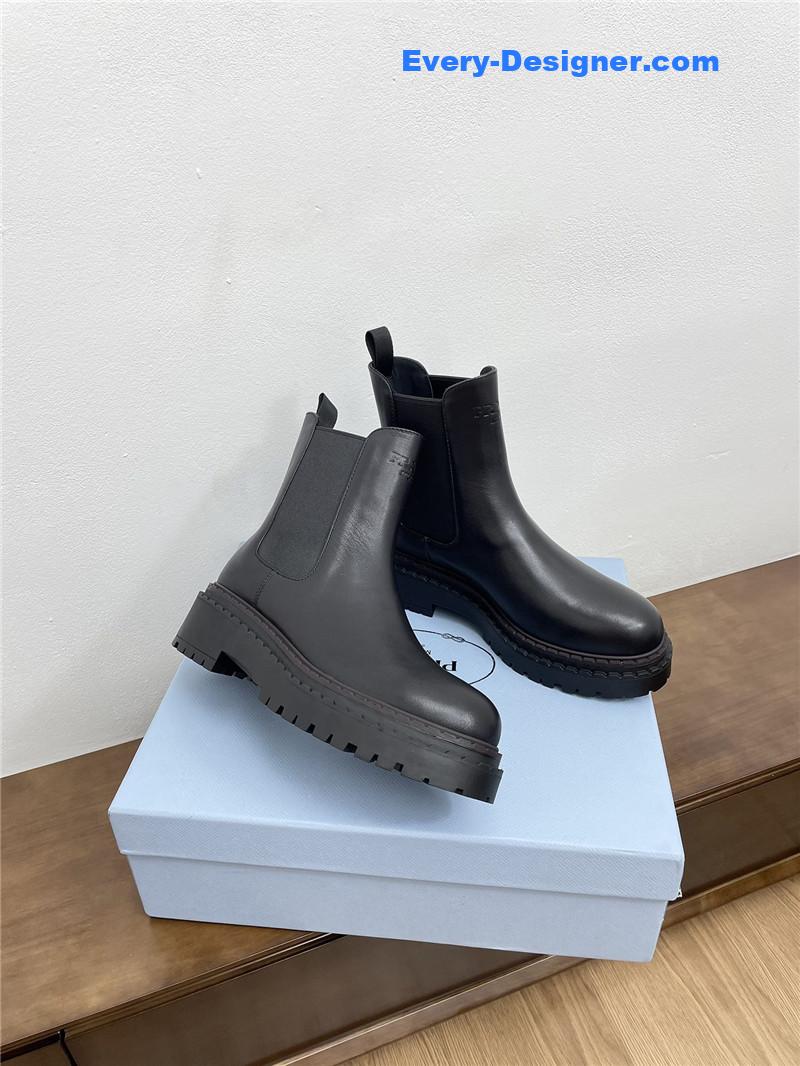 Pra*a calf leather chelsea boots