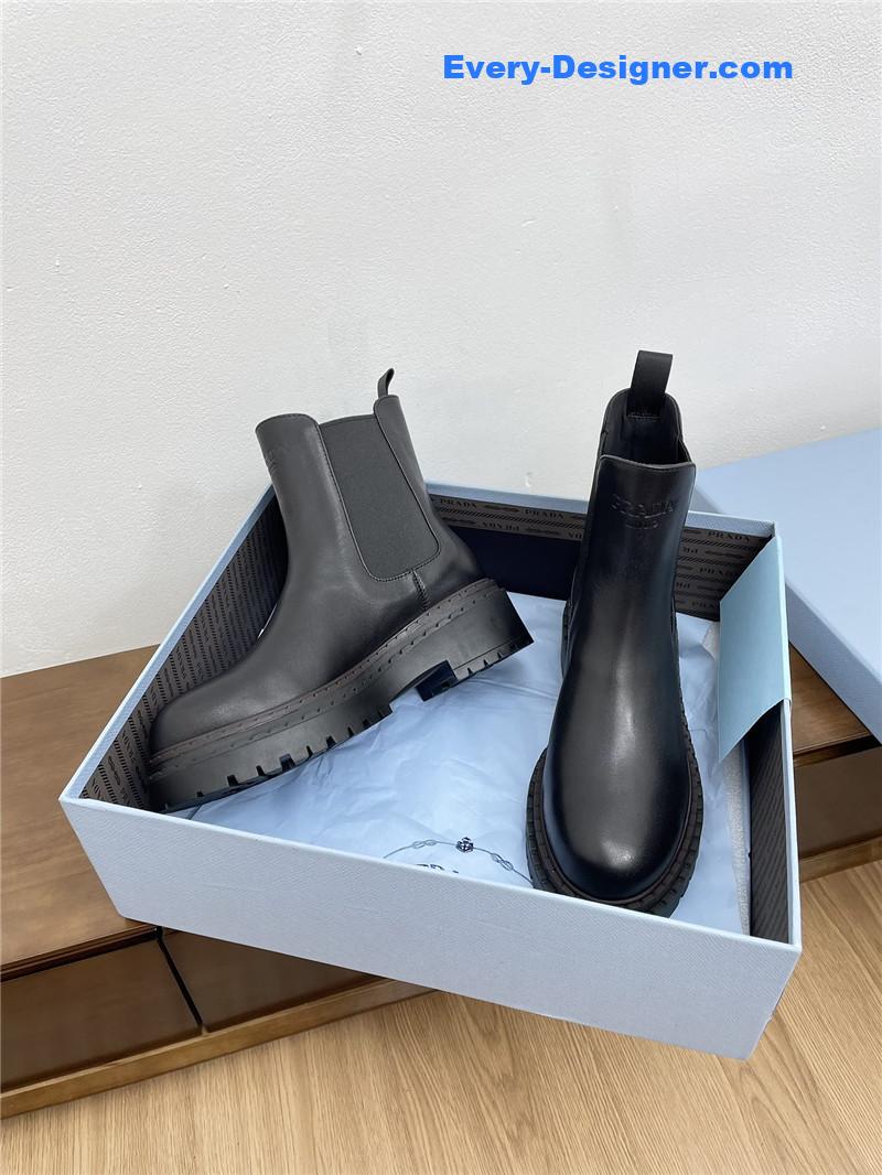 Pra*a calf leather chelsea boots