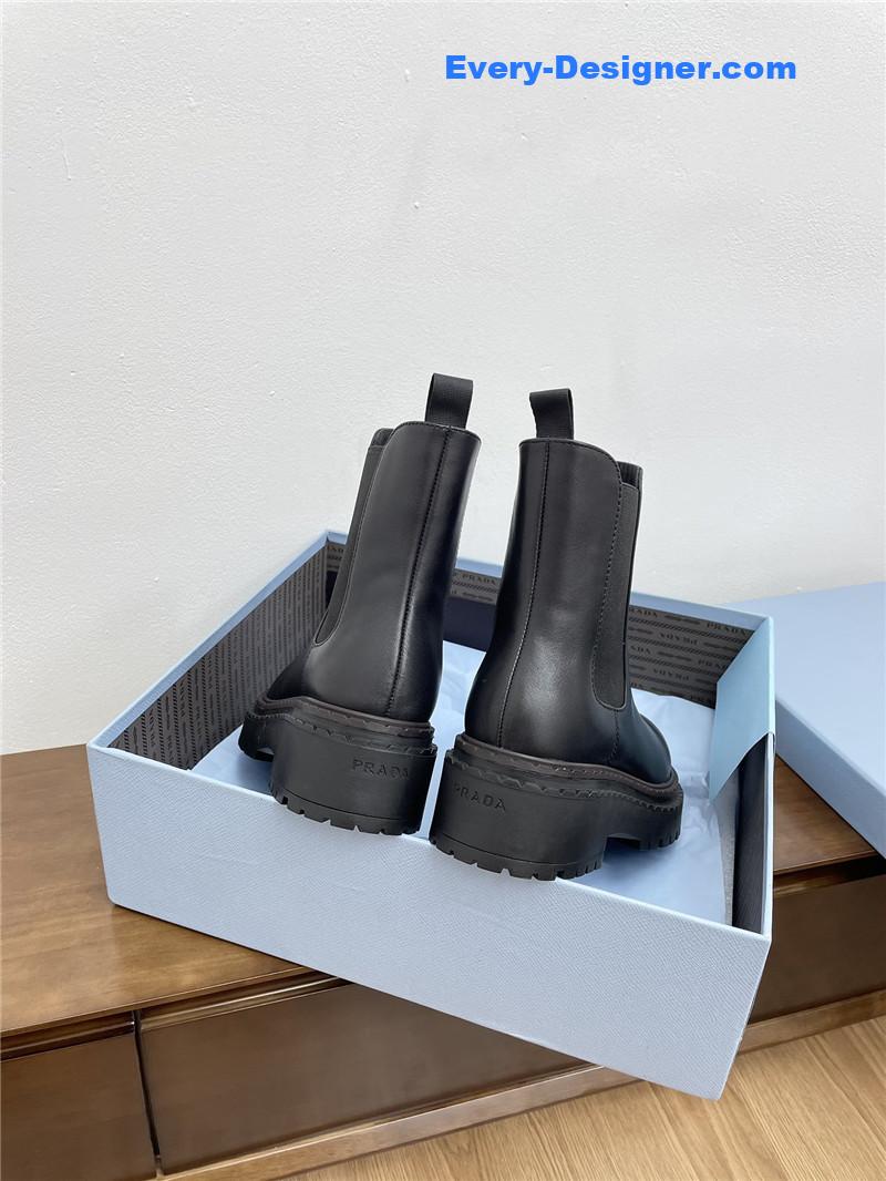 Pra*a calf leather chelsea boots