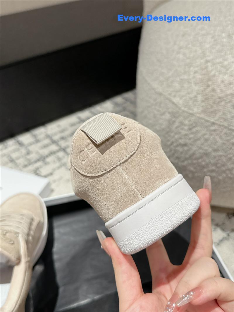 Ce1i*e beige suede huntington low lace-up sneakers