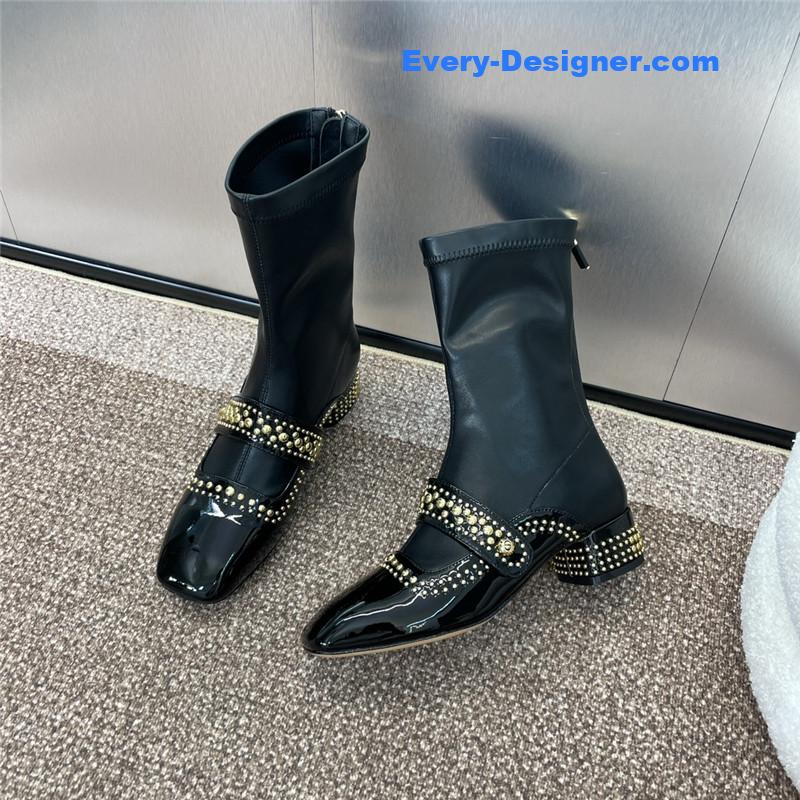 D10r women’s belle-d heeled ankle boot in black