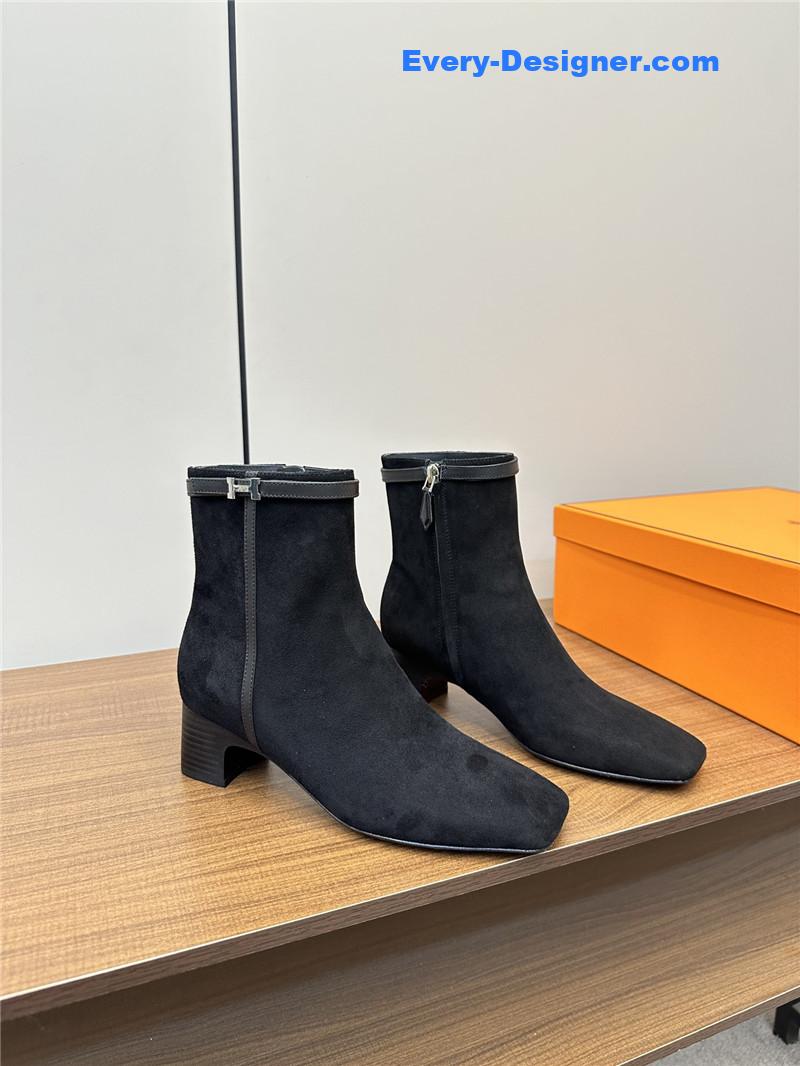 H**me5 imperial 50 suede ankle boot