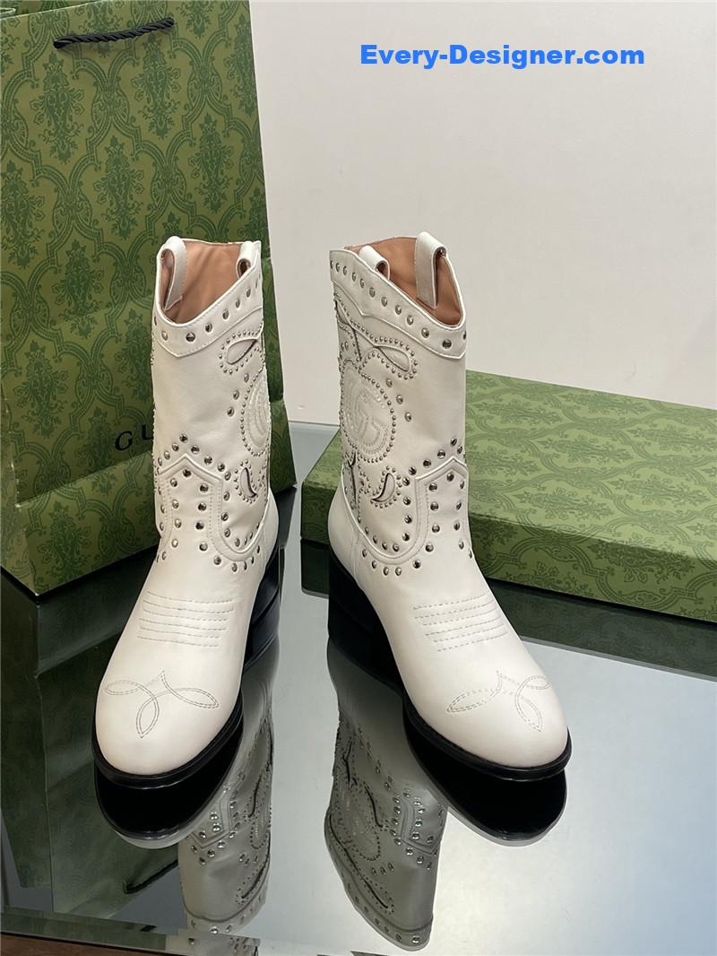 Gvc*1 gg embroidered studded ankle boots