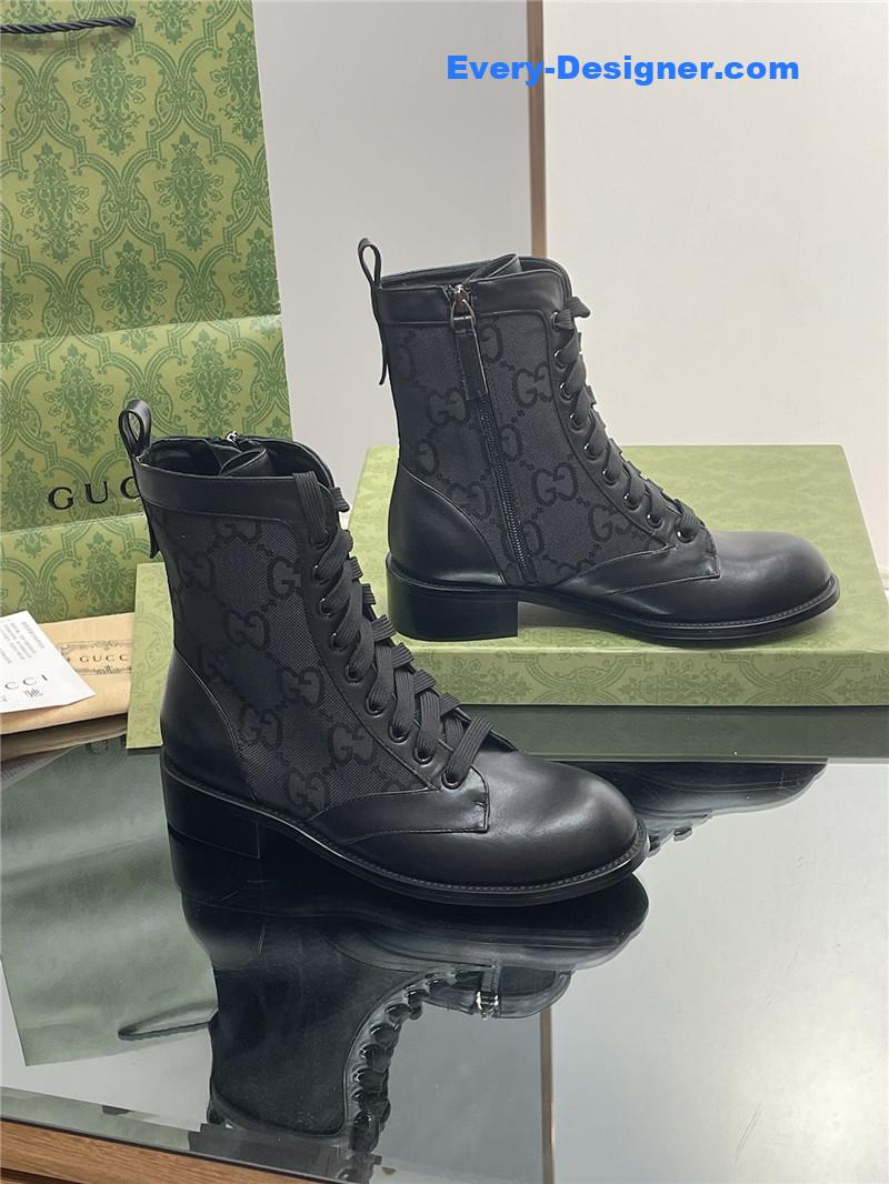 Gvc*1 maxi gg lace-up boots in black