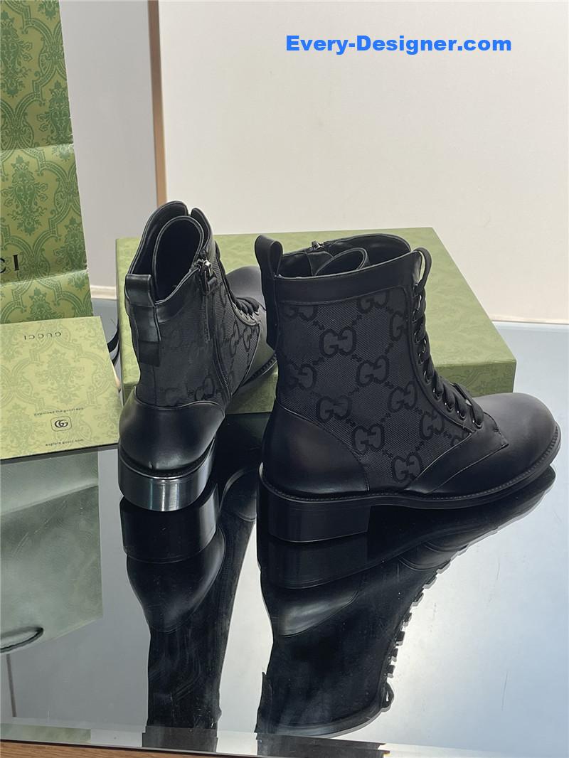 Gvc*1 maxi gg lace-up boots in black