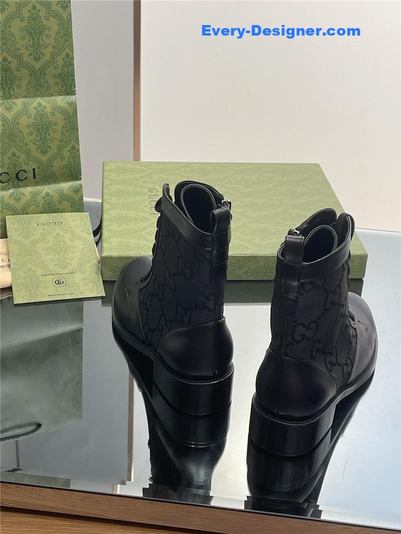 Gvc*1 maxi gg lace-up boots in black