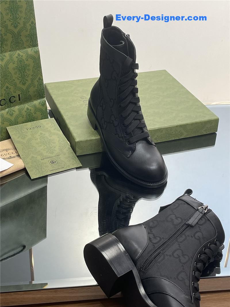 Gvc*1 maxi gg lace-up boots in black