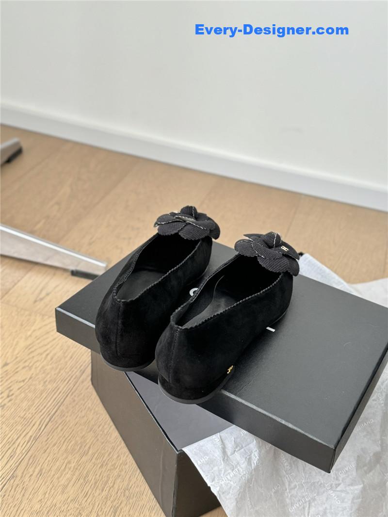 Ch**el camellia black suede flat pumps