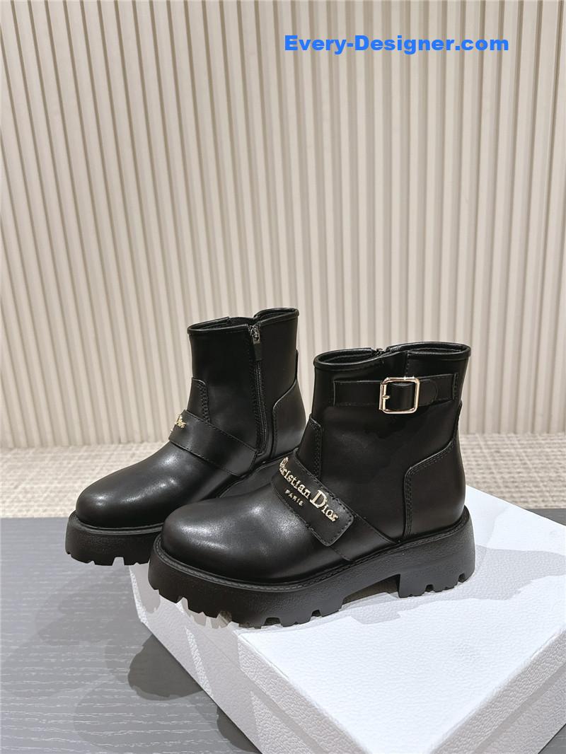 D10r d-quest black calfskin ankle boot