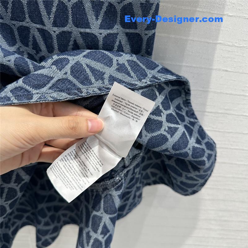 Va1e*ntin0 seven -point sleeve dress replica d & g clothing