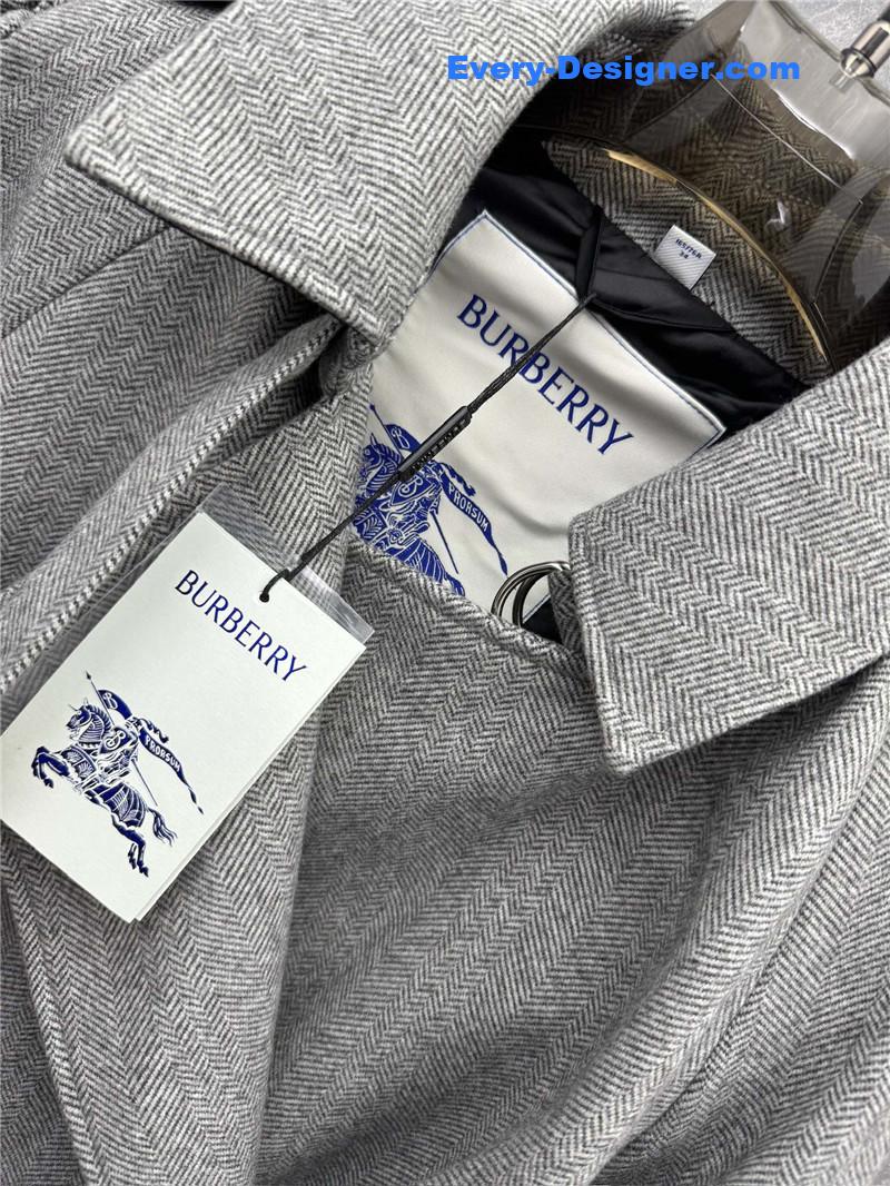Bv*b*rry lapel long-sleeved trench coat replica clothing sites