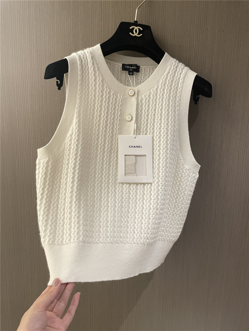 Ch**el cashmere button vest replica d&g clothing