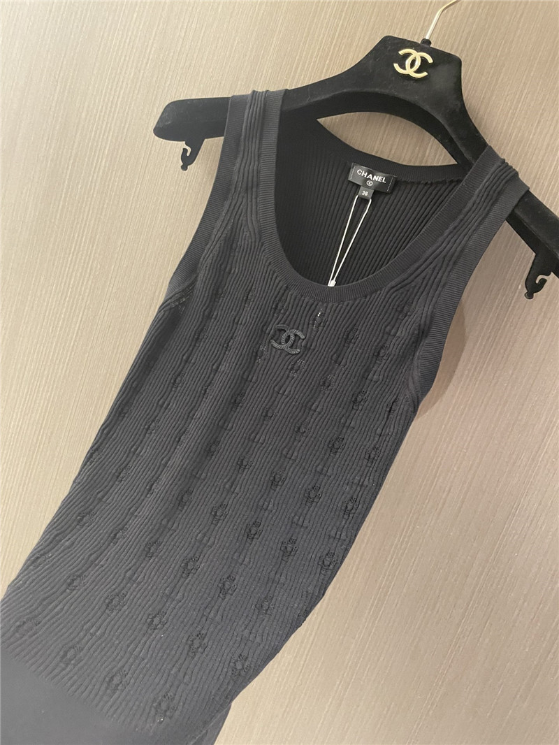 Ch**el logo vestcheap replica designer clothes