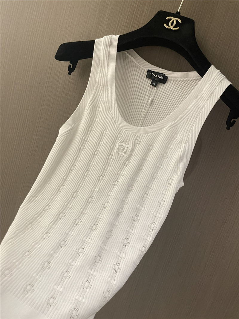 Ch**el logo vestcheap replica designer clothes