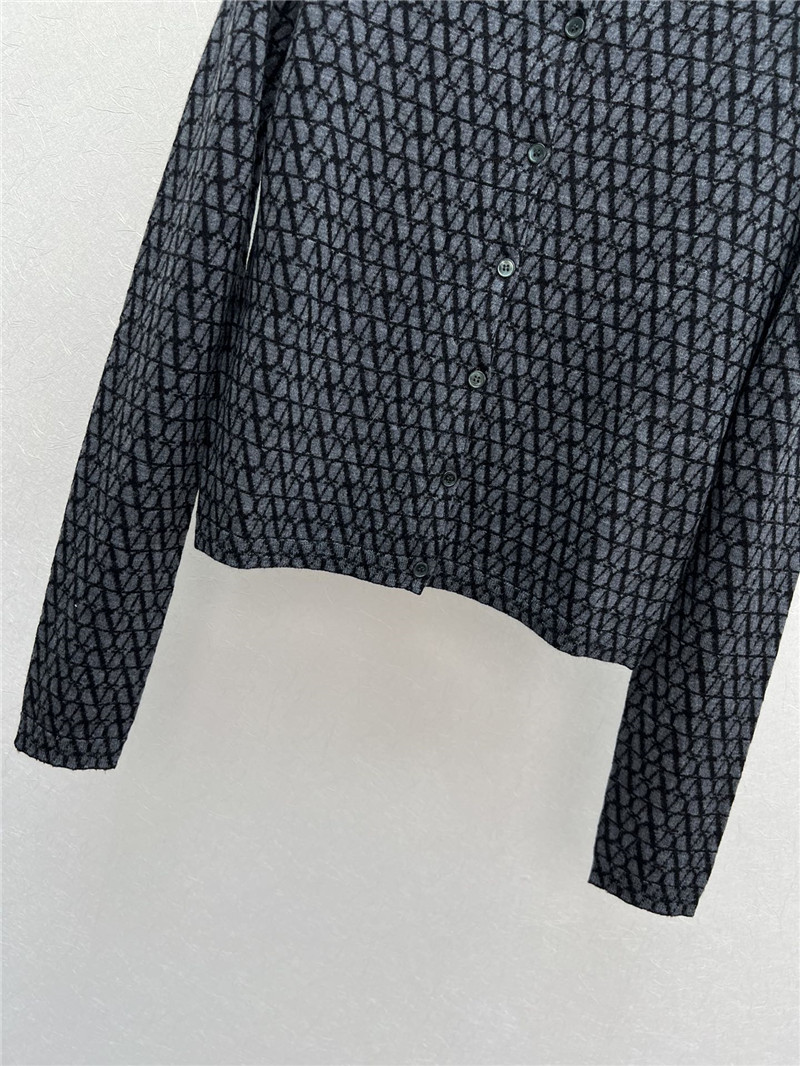 Va1e*ntin0 new cardigan replica clothing sites