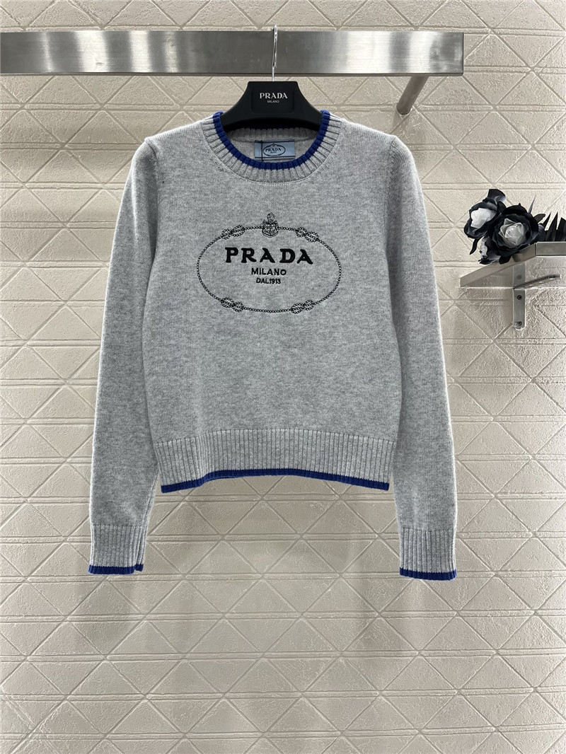 Pra*a logo-intarsia crop wool sweater grey