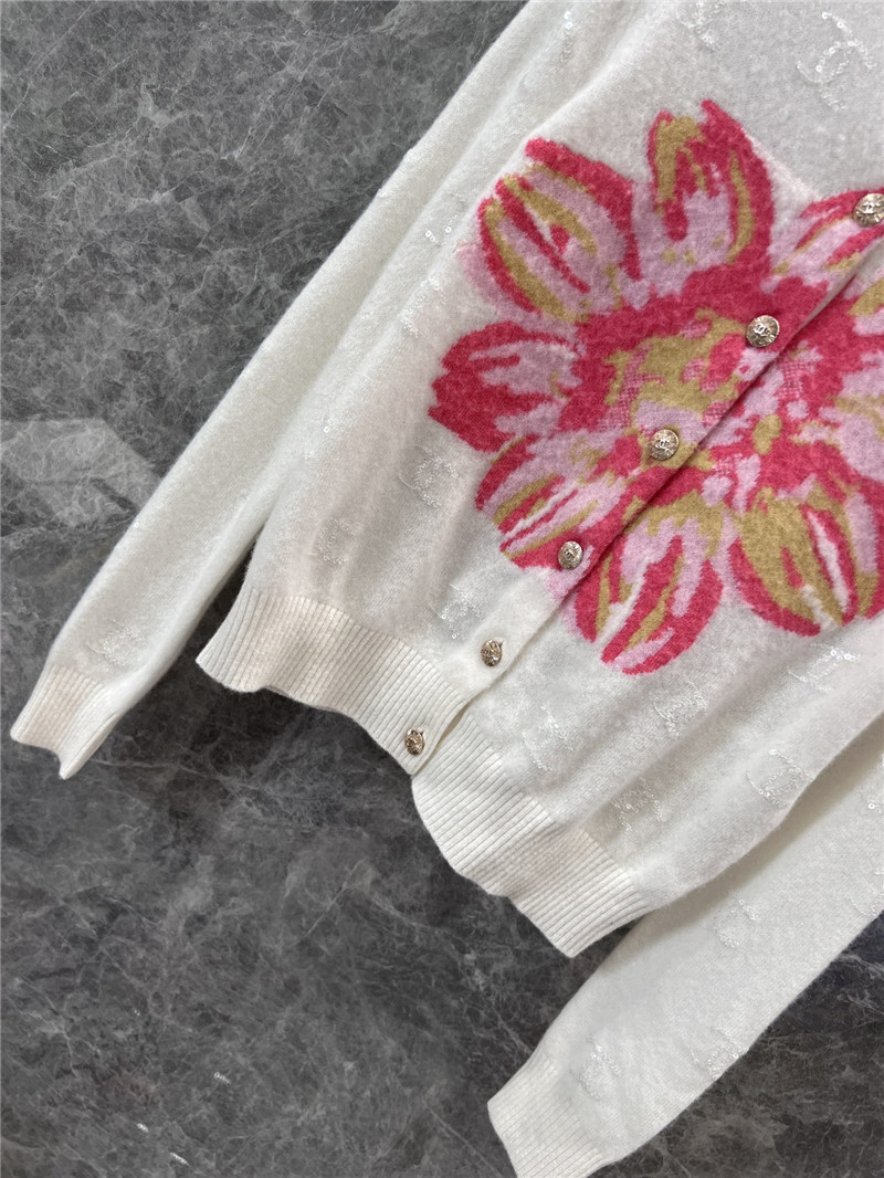 Ch**el crop floral intarsia cardigan ivory