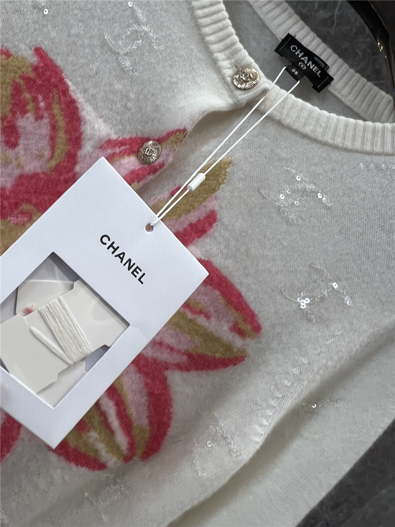 Ch**el crop floral intarsia cardigan ivory