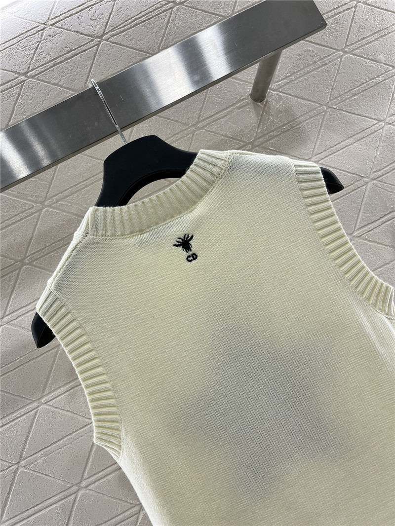 D10r D10ralps sleeveless wool top ivory