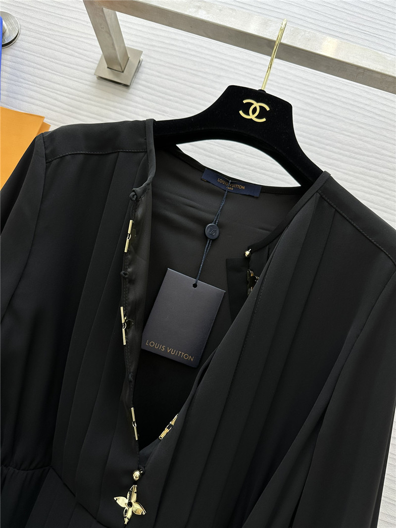 l0vis Vvtt0n lv long sleeve dress replica designer clothes
