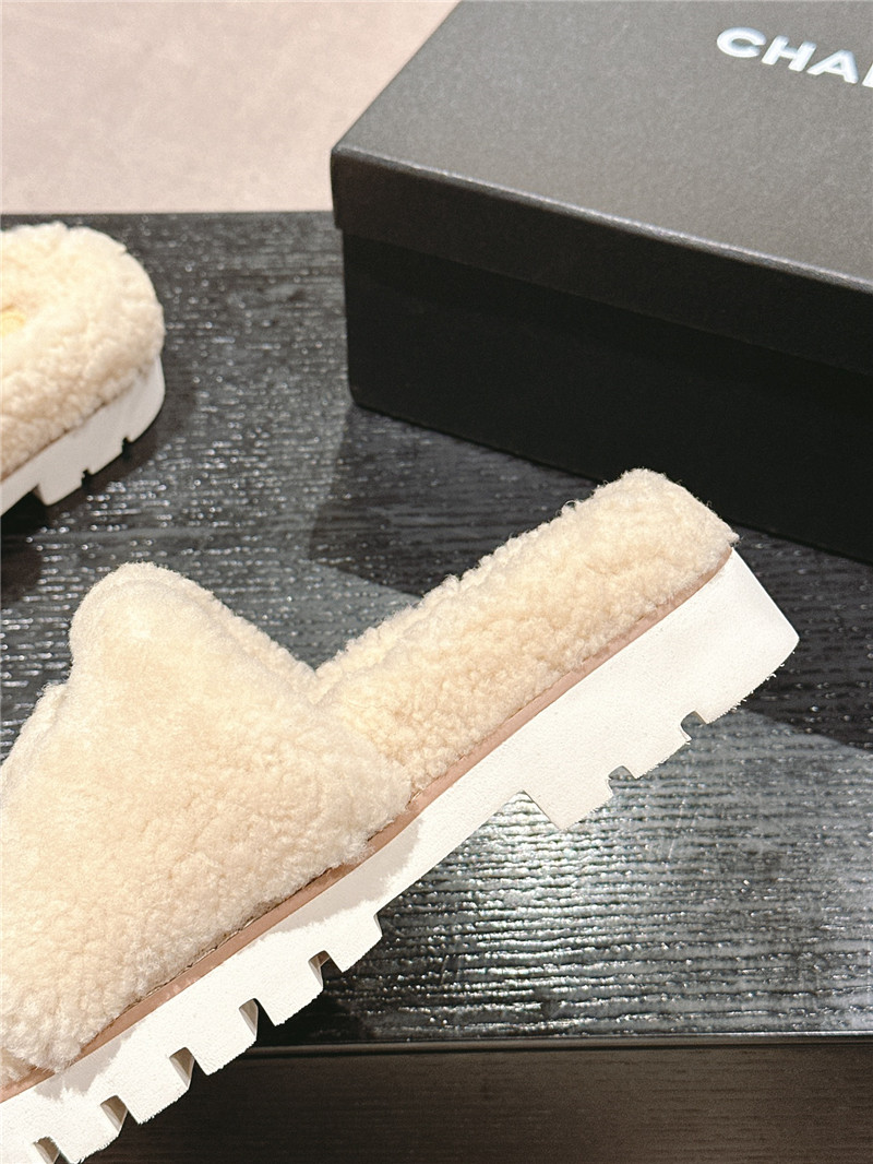 Ch**el natural wool home slide slippers