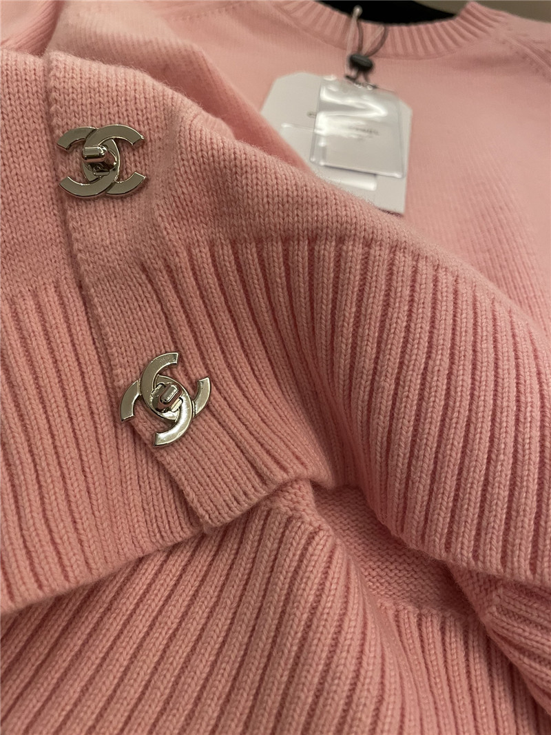 Ch**el buttons trim rib-knit sweater pink