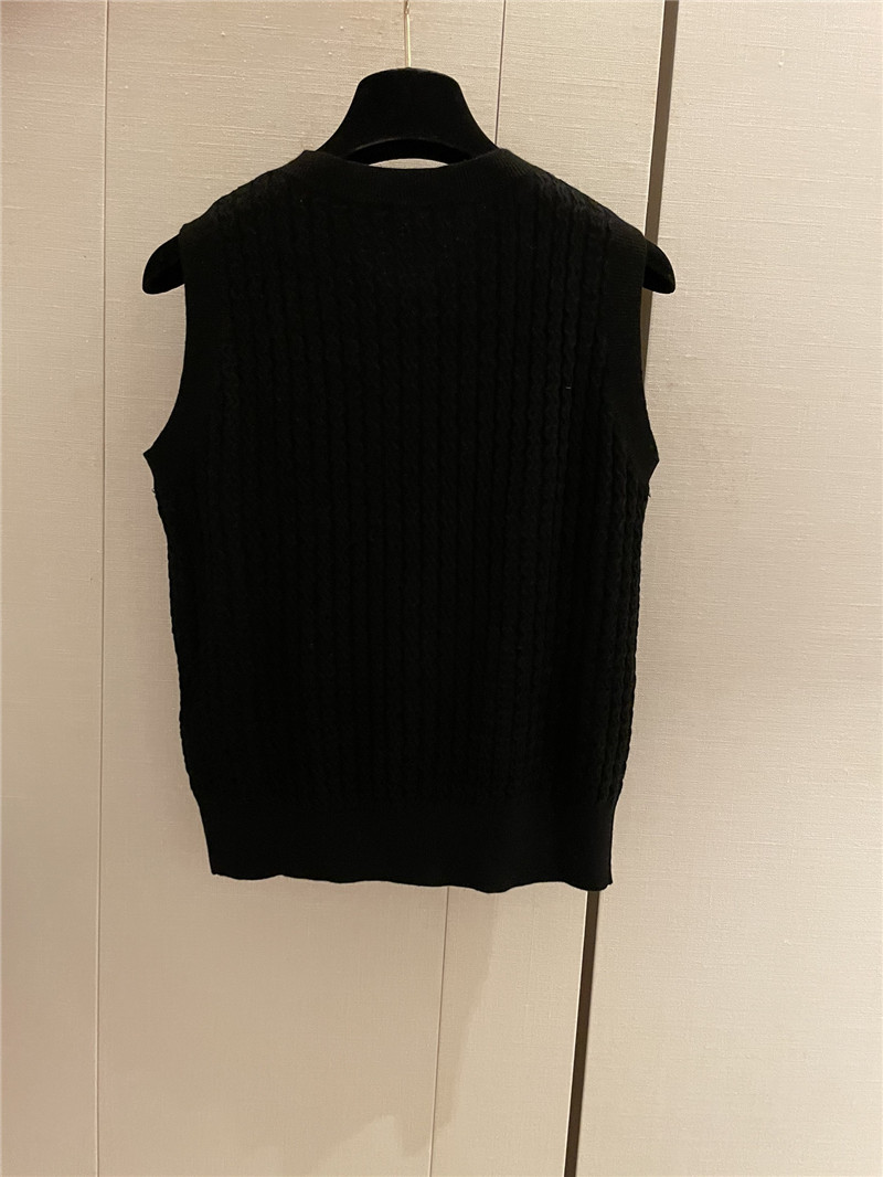 Ch**el buttons texture knitted vest black