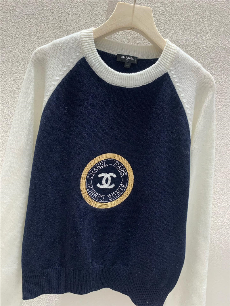 Ch**el embroidery raglan sleeves knitwear white/black