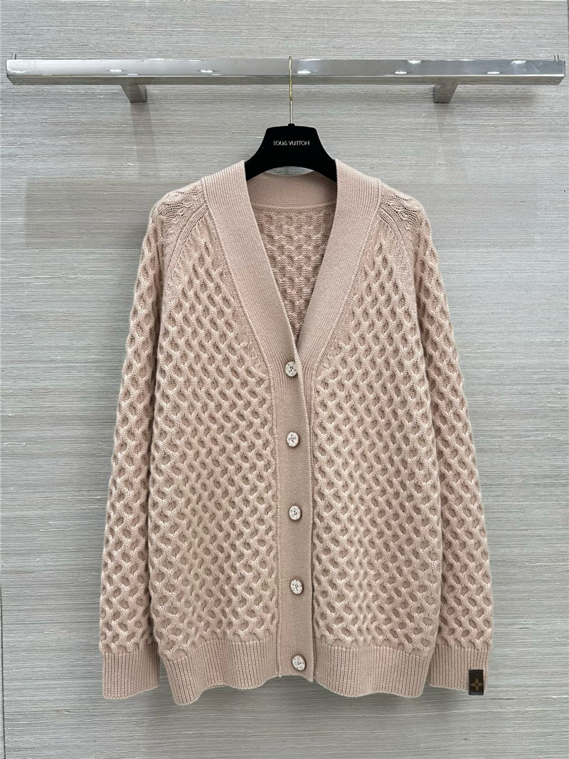 l0vis Vvtt0n v-neck cashmere cardigan beige