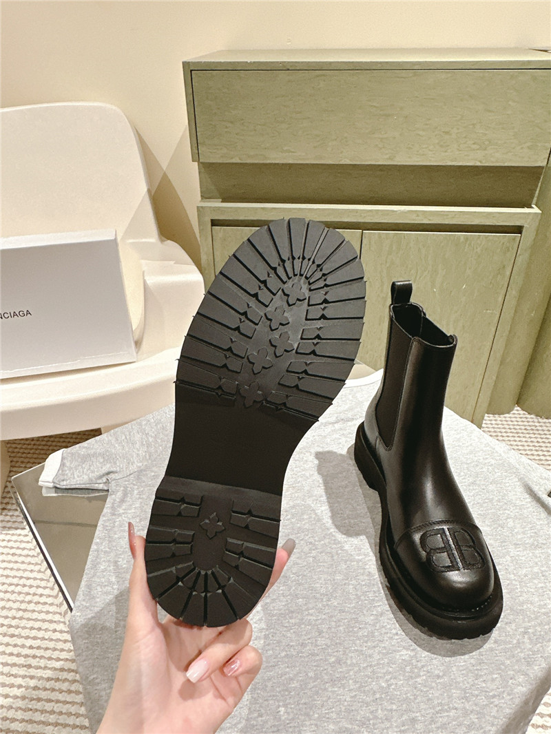 Ba1en*iaga bb chelsea boots