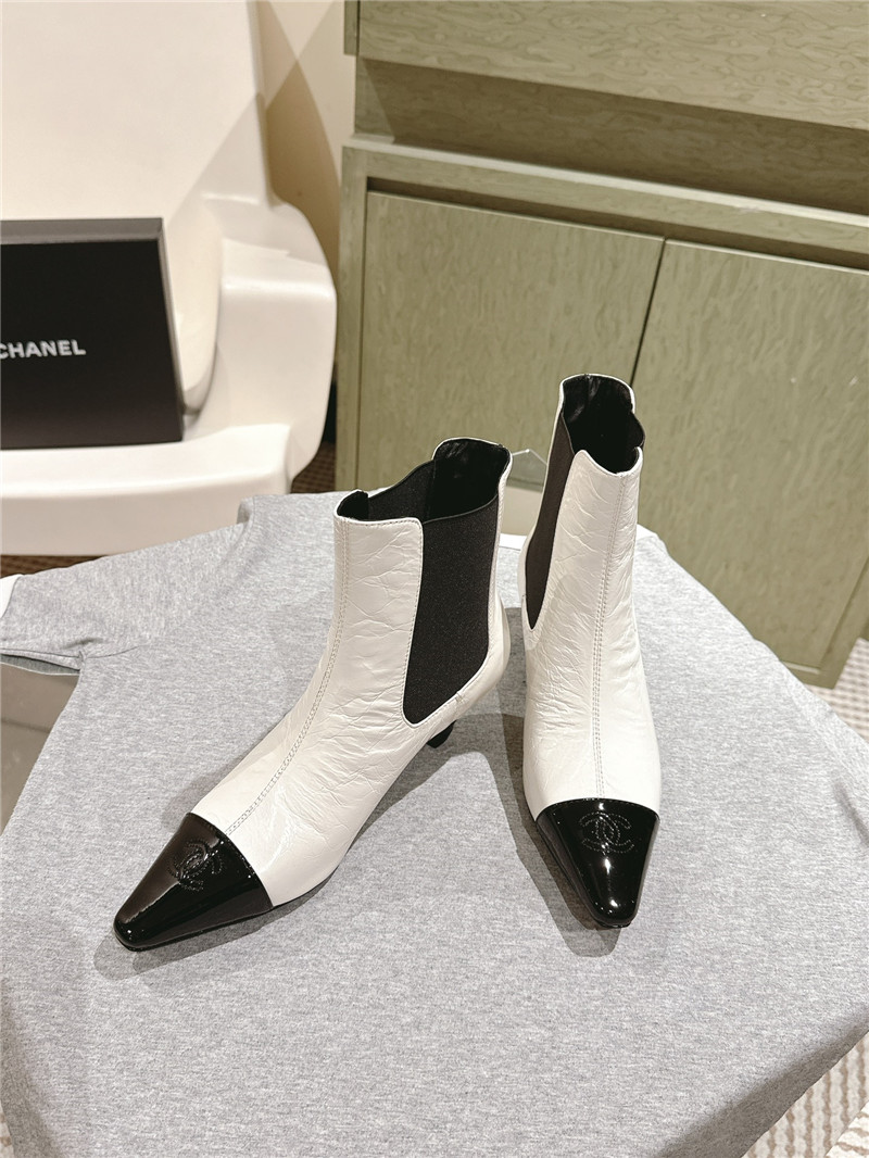 Ch**el pointed white oil wax leather ankle boots