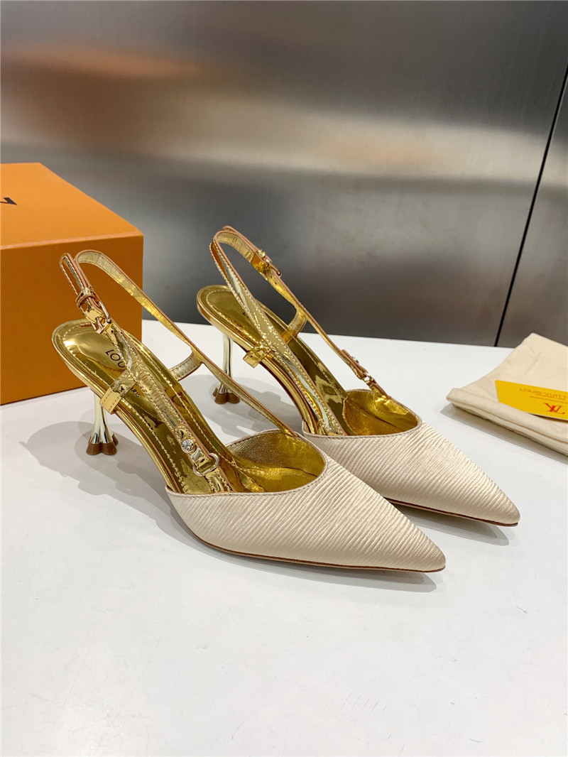 l0vis Vvtt0n blossom slingback pumps ivory & gold
