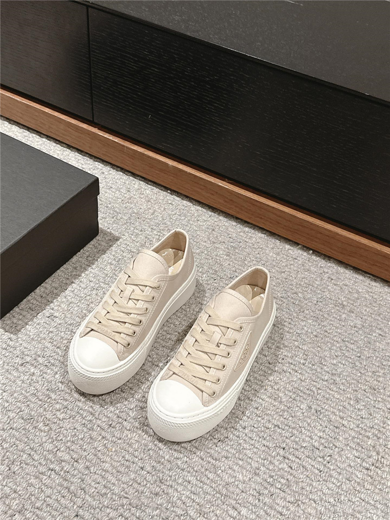 Pra*a beige lace-up platform canvas sneakers