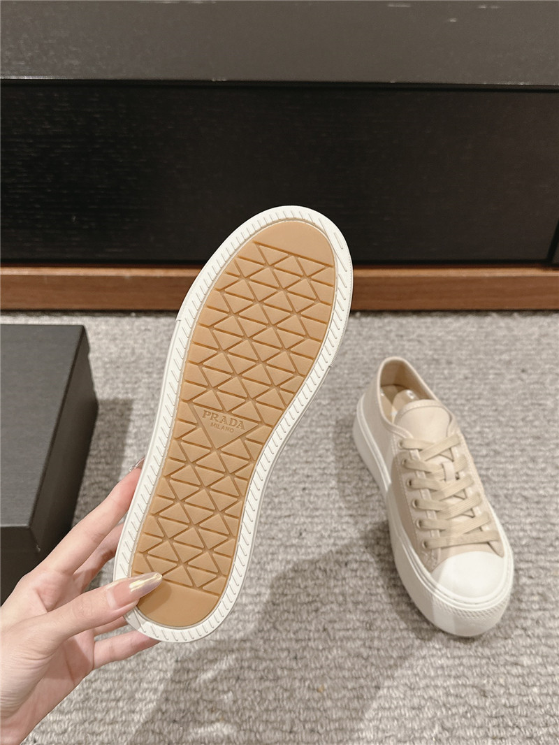 Pra*a beige lace-up platform canvas sneakers