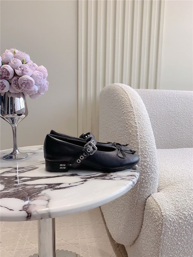 Miu Miu 25 Leather Mary Jane Pumps Black